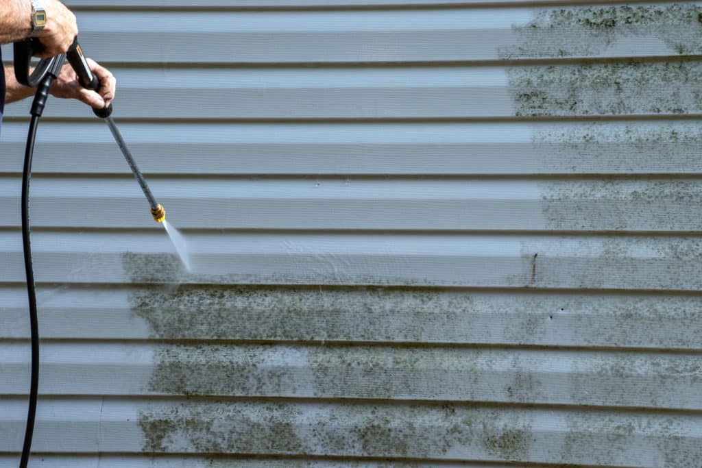 vinyl siding power washing